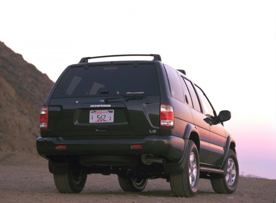  Nissan Pathfinder 1999 года  (фото 3 из 13)